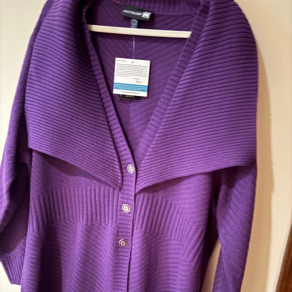 Anthony  Ladies sweater coat.   NWT